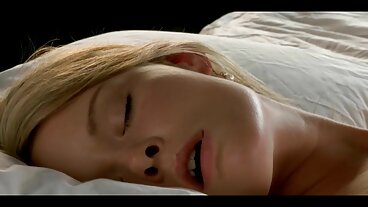 Naughty America හි ලස්සන Kenzie Taylor සමඟ සිලිකොන් ටිට්ස් බැන්දා