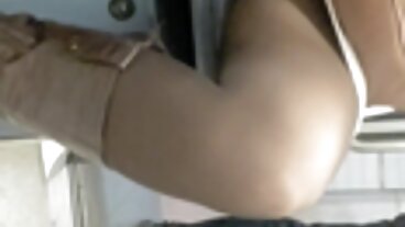 MamacitaZ වෙතින් උණුසුම් Pamela Sanchez සමඟ හිසකෙස් ක්‍රියාව
