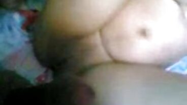 අසභ්‍ය CZ වෙතින් අං කාන්තා කල්ලිය සමඟ ස්වභාවික තනපුඩු සිඳී යයි