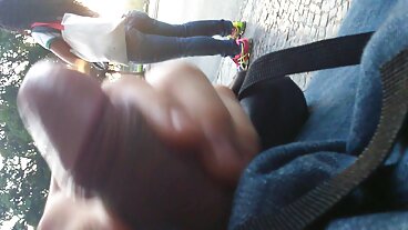 Hunt4k වෙතින් ලස්සන ආධුනික සමග Reverse Cowgirl චිත්‍රපටිය
