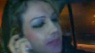 අම්මාගේ මනරම් සොෆි රයන් සමඟ ස්වයං වින්දනයේ ස්මට් හොඳම පිඹිනවා