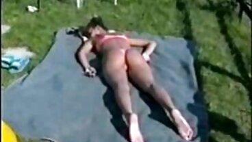 Bang Bros වෙතින් අං සහිත Luna Lovely සමග දිගු කකුල් දර්ශනය