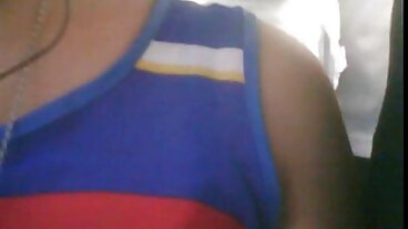 Mofos වෙතින් අං සහිත Kandie Monaee සමඟ අත්වැඩ කිරීමේ දර්ශනය